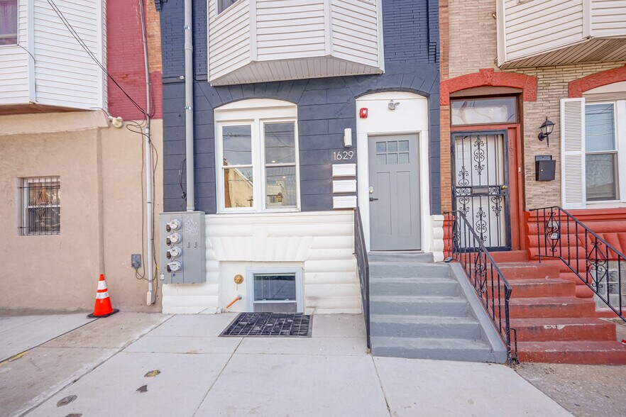 Building Photo - 1629 S 22nd St