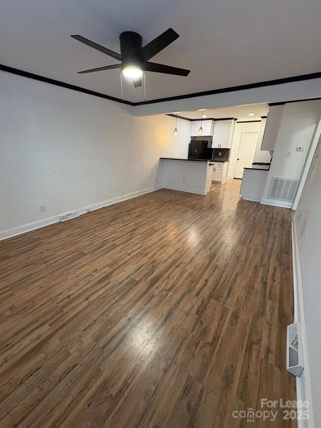 Building Photo - 19716 Smith Cir