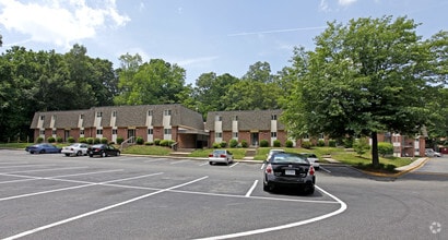 Building Photo - Flats at Newport Crossing