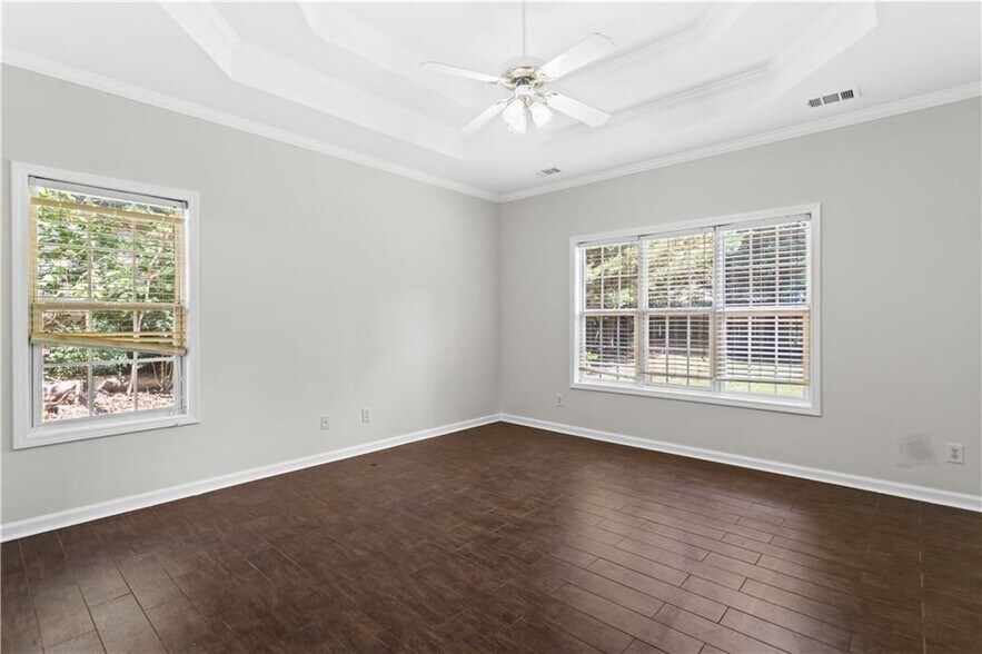 Building Photo - 965 Dogwood Park Dr
