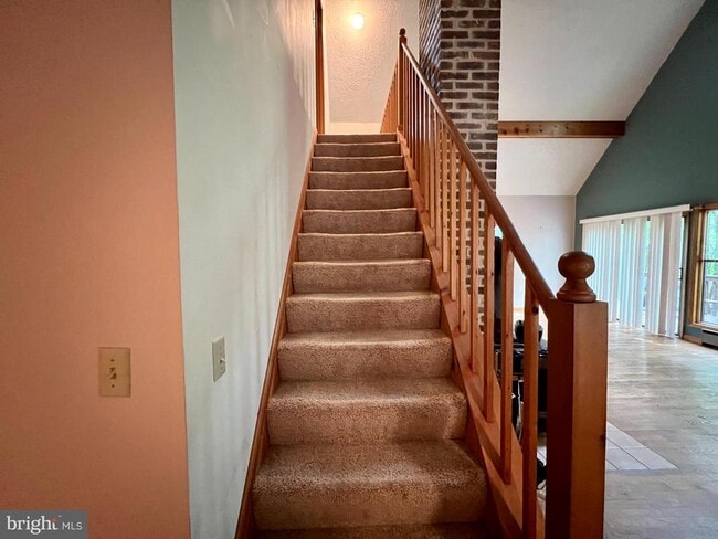 Building Photo - 148 Fieldstone Ln