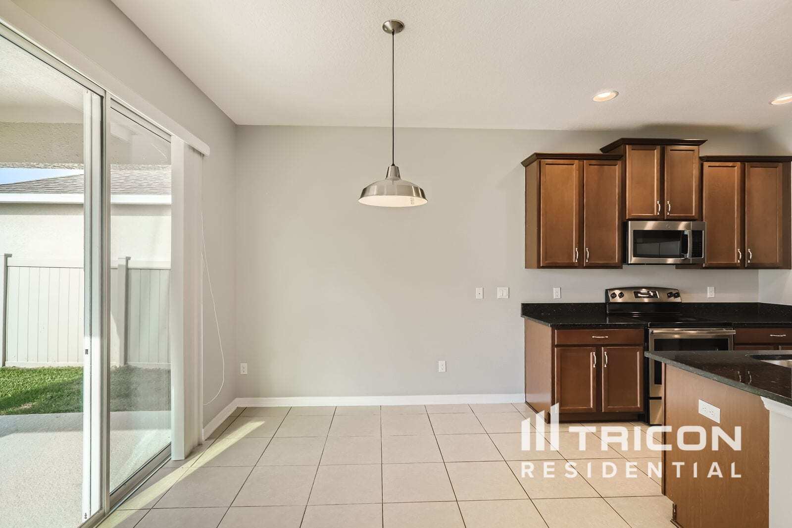 Building Photo - 3512 Sprite Ln