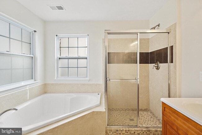 Building Photo - 9939 Fragrant Lilies Way