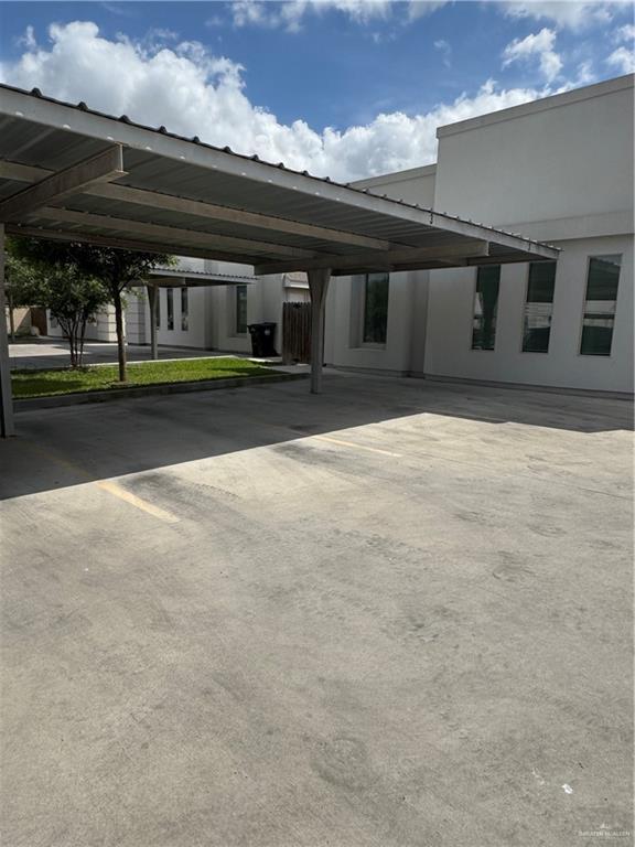 Building Photo - 25 Alta Vista Dr