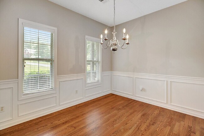 Building Photo - 75 Rock Mill Ct