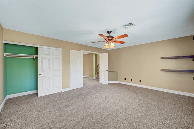 Building Photo - 9433 Angelfish Dr