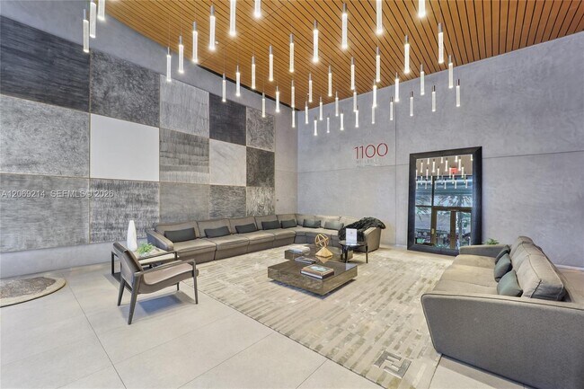 Building Photo - 1100 S Miami Ave