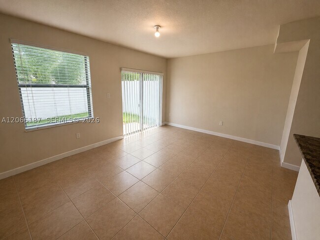 Building Photo - 3514 W 88th St