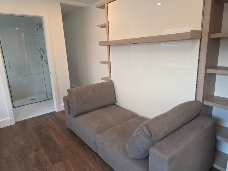 Building Photo - 3004 Kelton Ave