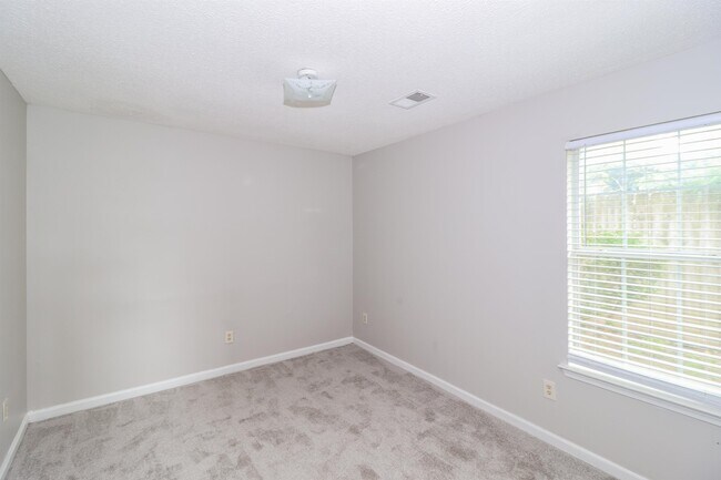 Building Photo - 7095 Presmond Rd