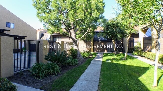 Building Photo - 7021 Alondra Blvd