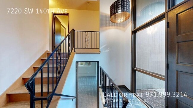 Building Photo - 7220 SW 140th Ave