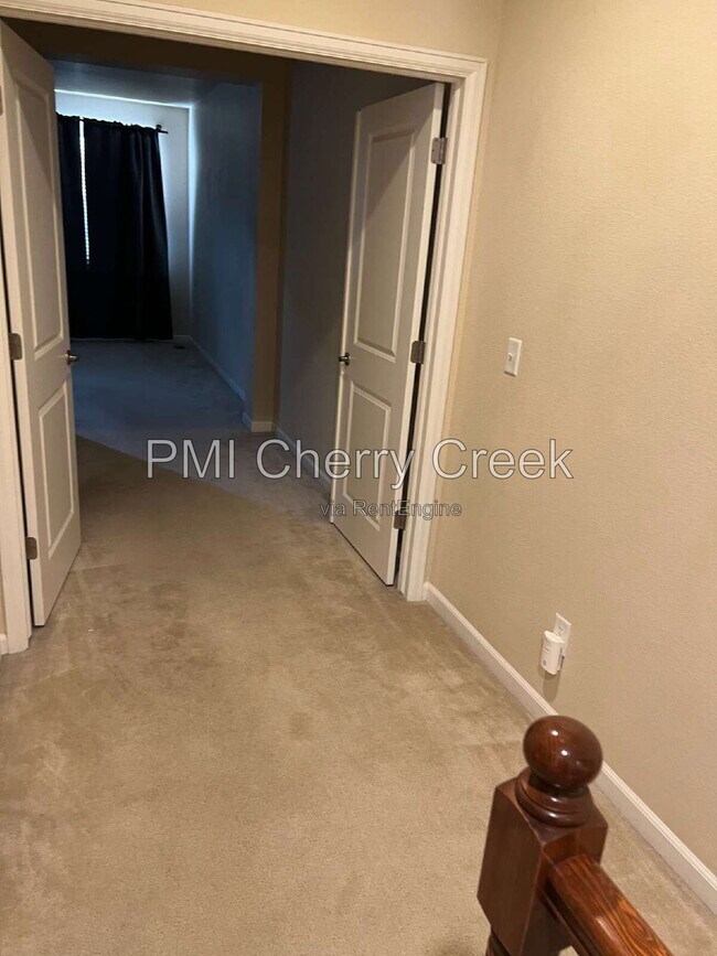 Building Photo - 8159 S Akron Ct