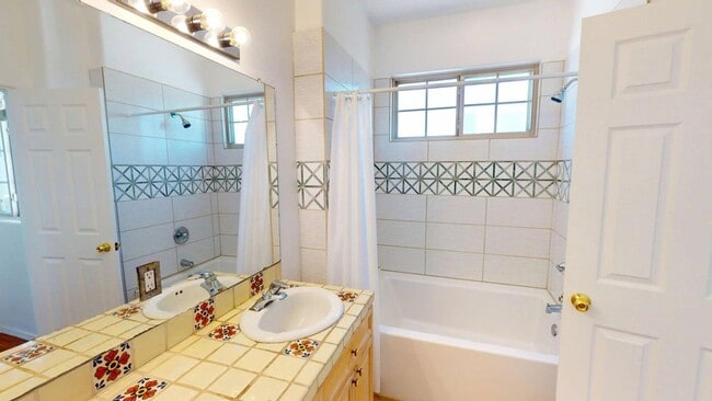 Building Photo - 4255 Juniper Hill Ln