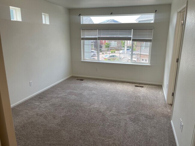 Building Photo - 4406 N Quatar Ct