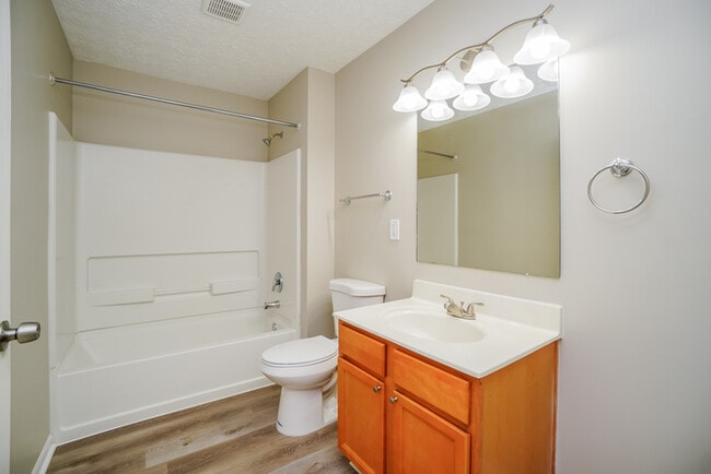 Building Photo - 4649 Kenross Dr