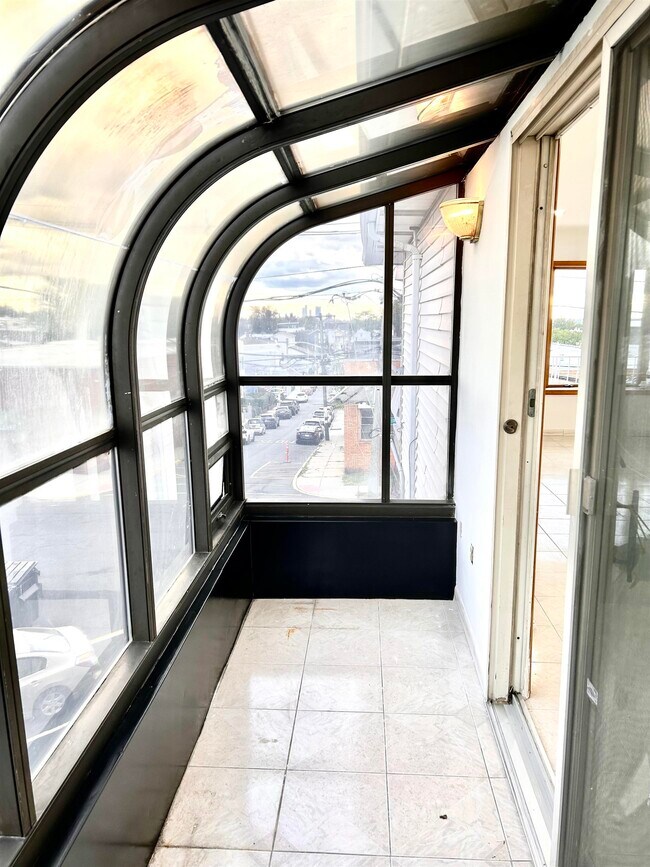 Building Photo - 1150 70th St