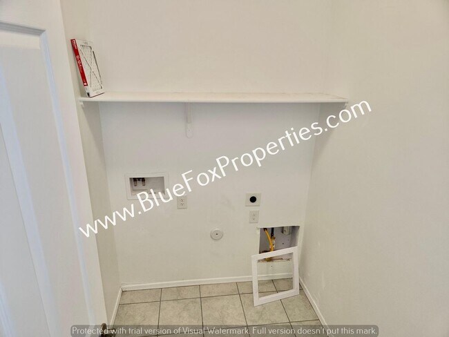 Building Photo - 10897 W Sarabella Dr