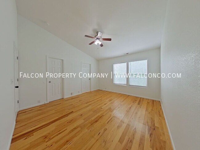 Building Photo - 1757 Flintshire St
