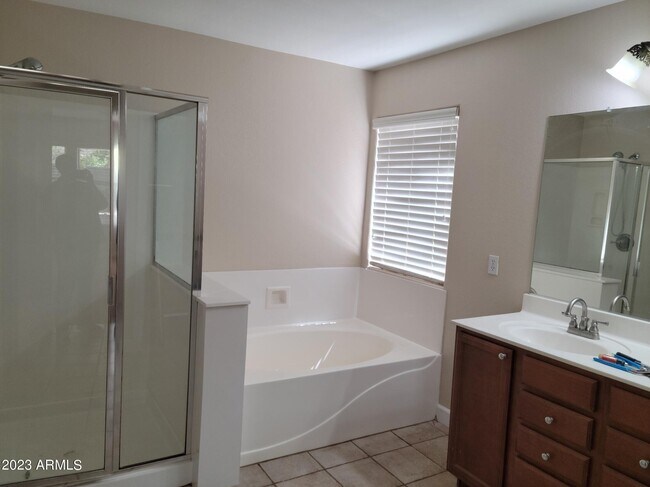 Building Photo - 13555 W Watson Ln
