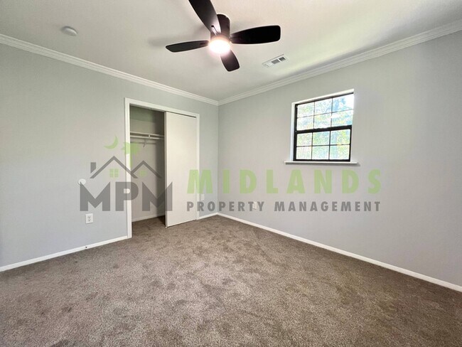 Building Photo - 746 Madera Rd