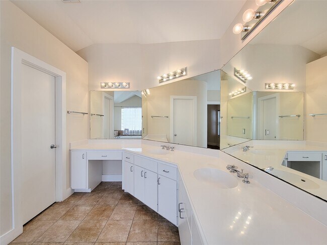Building Photo - 3534 Omeara Dr