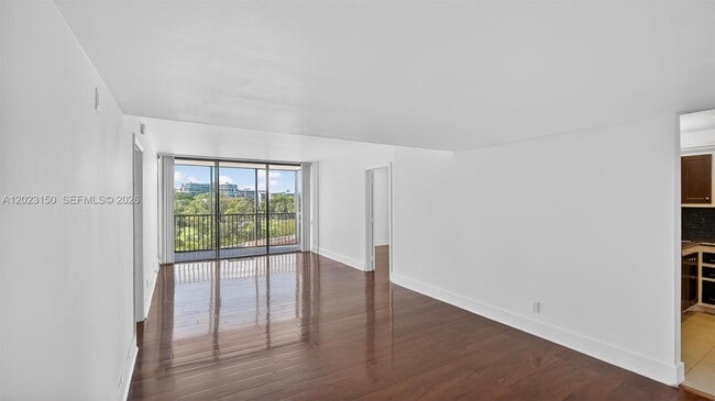 Building Photo - 20335 W Country Club Dr