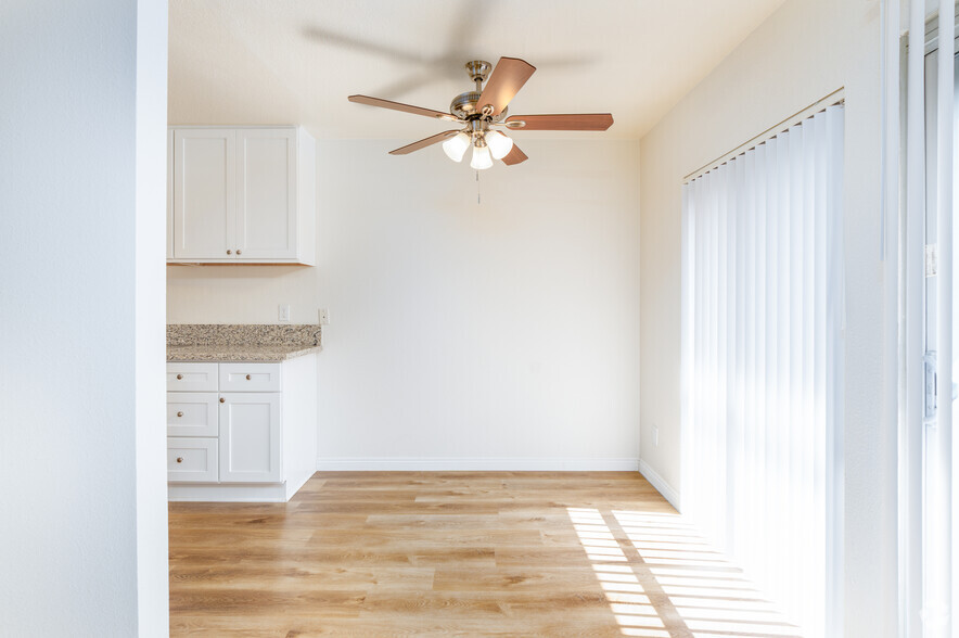 Dining area - Kingswood Village