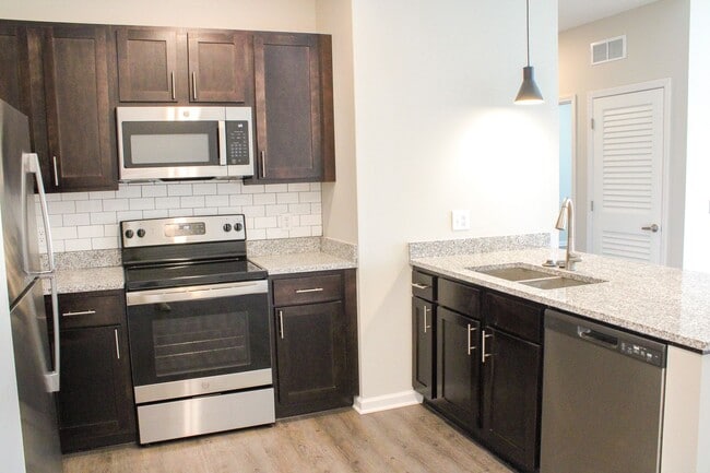 Building Photo - 3281 Redhawk St