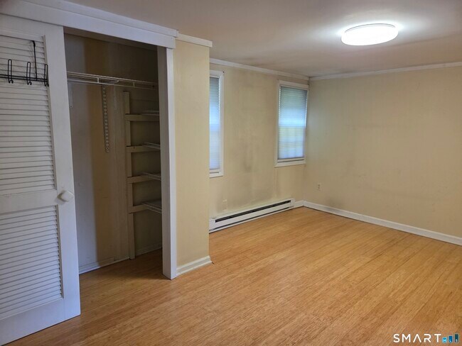 Building Photo - 50 Beach Dr