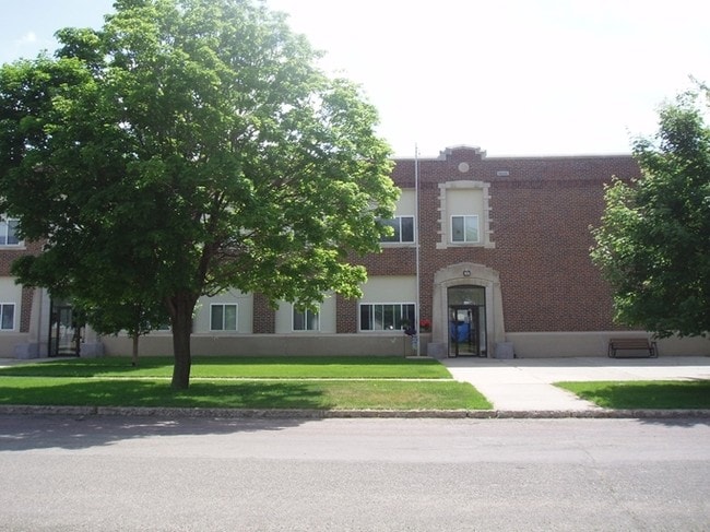 Primary Photo - Wilson Apts.