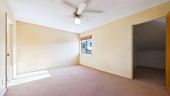 Building Photo - 9479 Tara Cay Ct