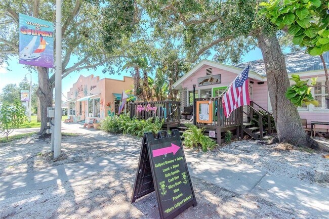 Building Photo - 3128 59th St S