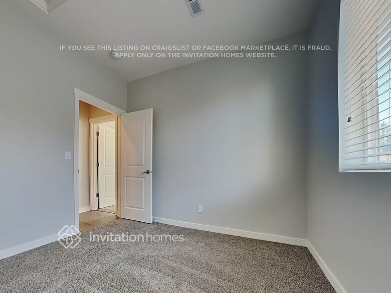 Building Photo - 9312 Stevens Ct NE