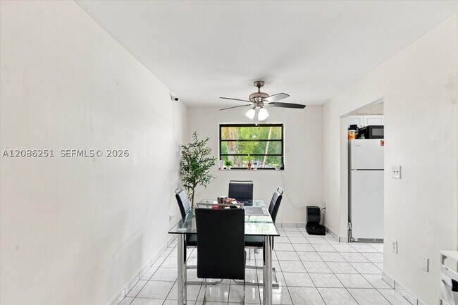 Building Photo - 6375 SW 136th Ct