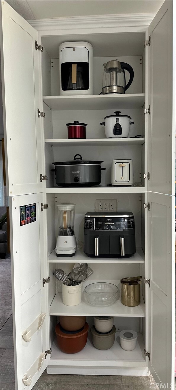 Building Photo - 12280 Caladre Ave