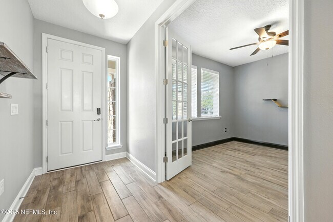 Building Photo - 474 Convex Ln