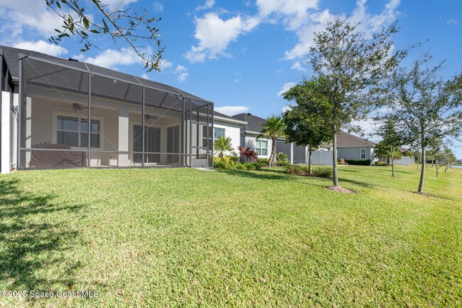 Building Photo - 2829 Avalonia Dr