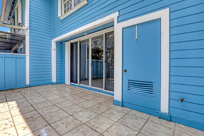Building Photo - 604 Ocean Dunes Cir