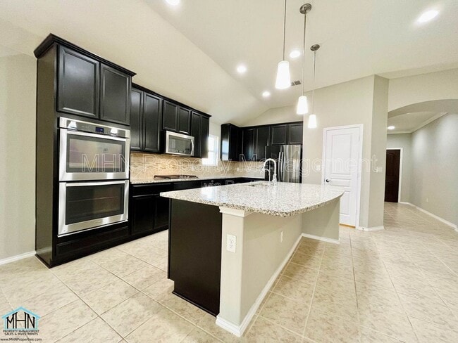 Building Photo - 12852 Laurel Brush