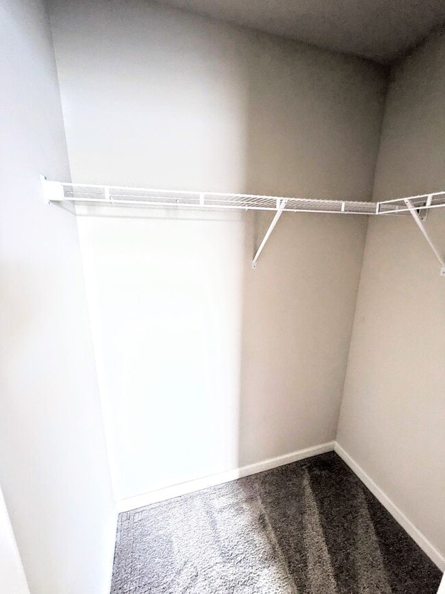 Building Photo - Annual UNfurnished NEW 4/ 2 1/2 home off State Route-70 in Bradenton