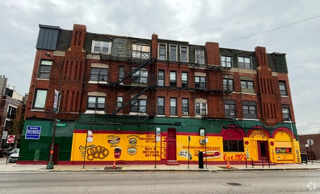 Building Photo - 2000 W Superior St