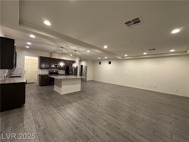 Building Photo - 7030 Ghost Hill St