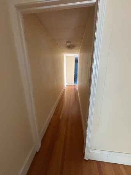 Building Photo - 25 Lenox St