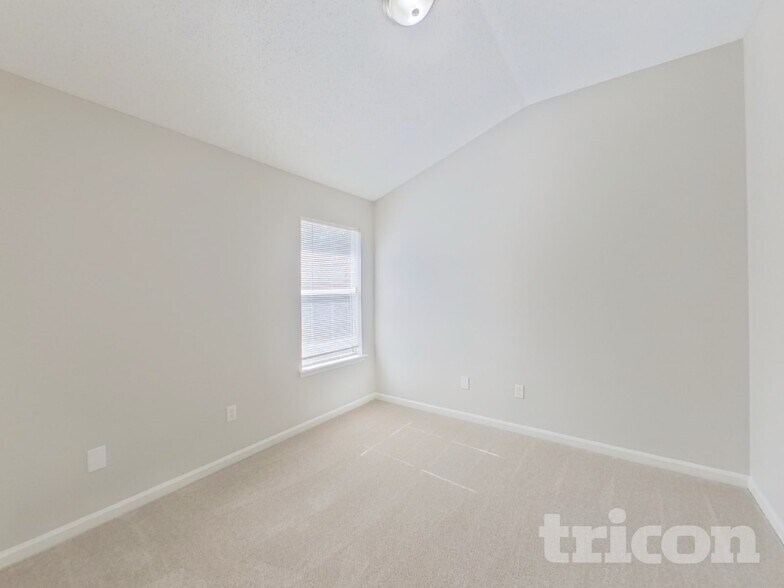 Building Photo - 2950 Bessent Rd