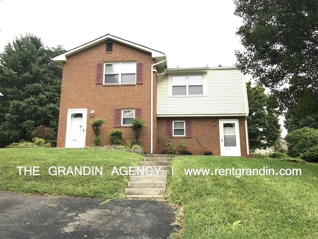 Building Photo - 1770 Elbert Dr