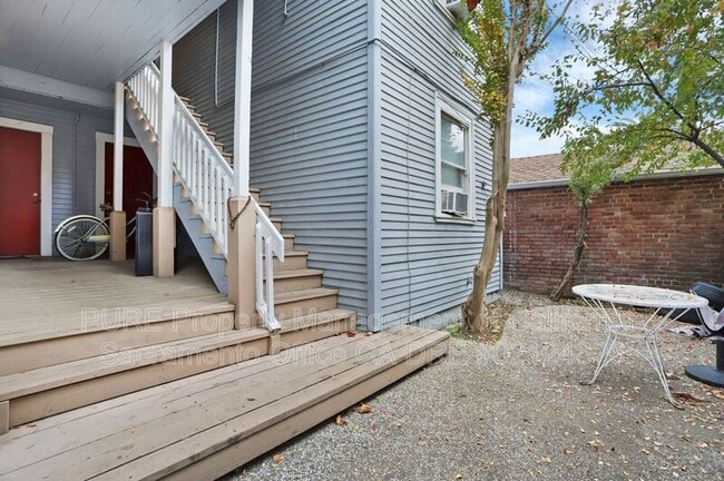 Building Photo - 2700 T St