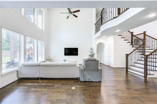Building Photo - 4055 Woodland Meadow Dr