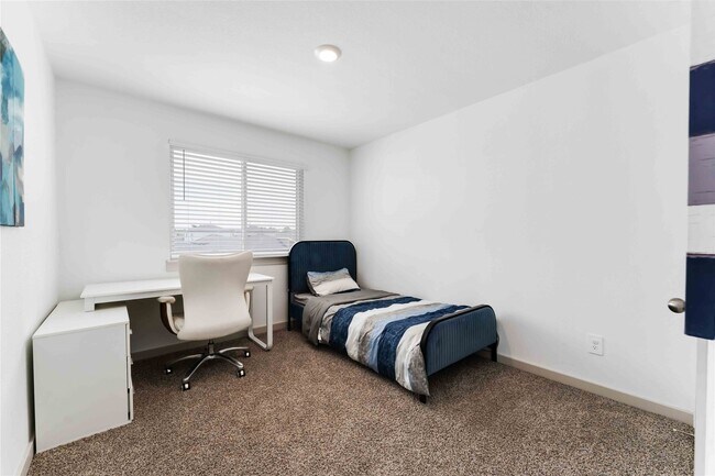 Building Photo - 12812 Barnsbury Ln