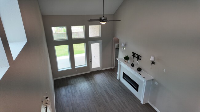 Building Photo - 360 Mallorn Ln